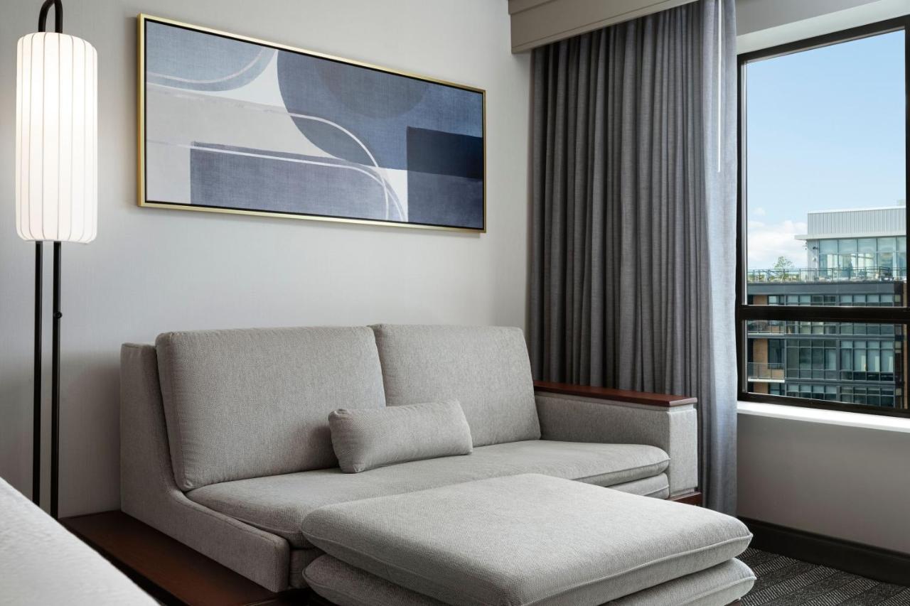 Courtyard By Marriott Washington Capitol Hill/Navy Yard Hotel Exterior photo